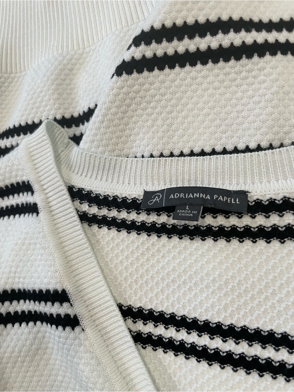 Adrianna Papell Black/White Short Sleeve Cardigan Gold Buttons EUC Size L (187) - Picture 3 of 4